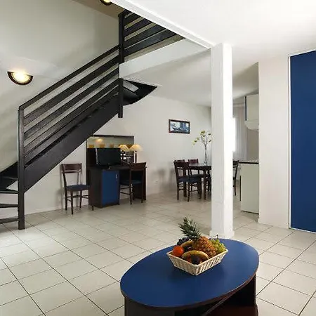 Goelia La Marina De Talaris 3* لاكانو