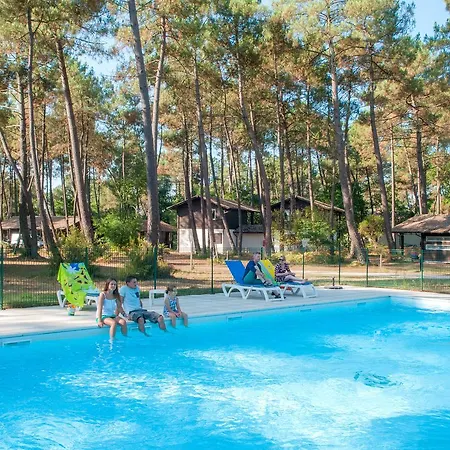 Ξενοδοχείο με διαμερίσματα Goelia La Marina De Talaris Lacanau